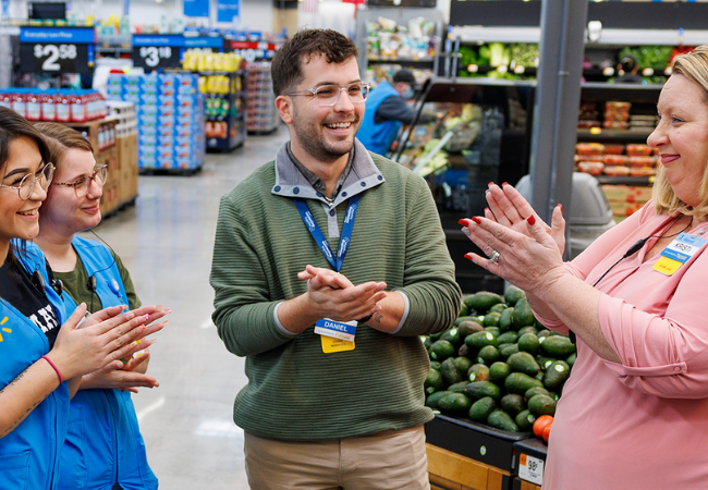 How to Get a Management Position at Walmart